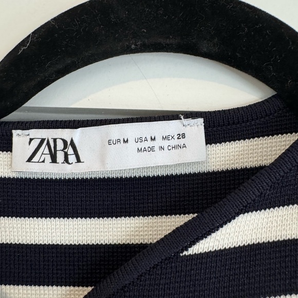 Zara Navy and White Striped Blazer with Gold Buttons - Picture 4 of 6